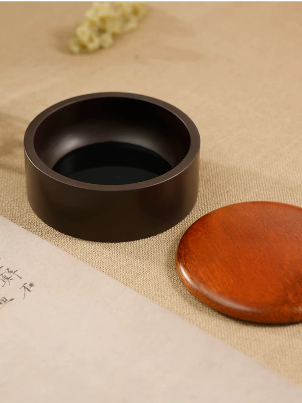 She Stone Covered Ink Pond · 4 inch