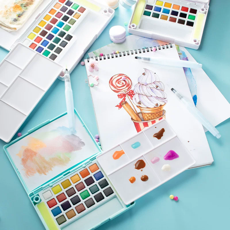 Sakura Koi Watercolour Pocket Field Sketch Box · 24 Colours